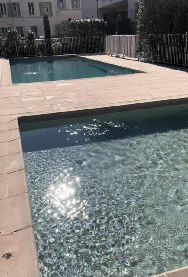 Appartement Toit Terrasse Dans Avec Piscine